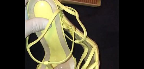  Sexy size 6 yellow heels used